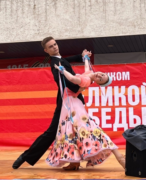 У ЦКиД «Современник» состоялась праздничная программа «Великой Победе посвящаем!»