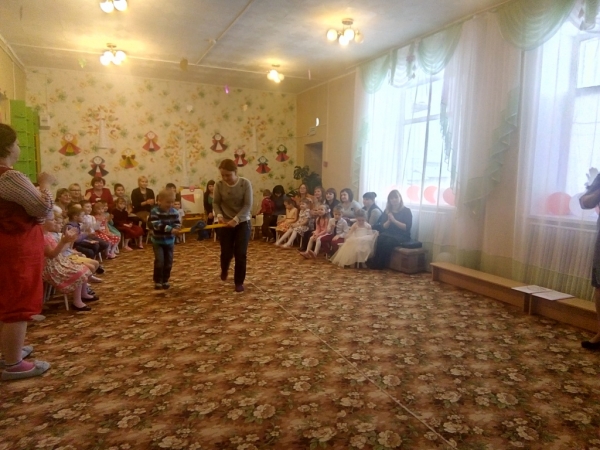 День матери